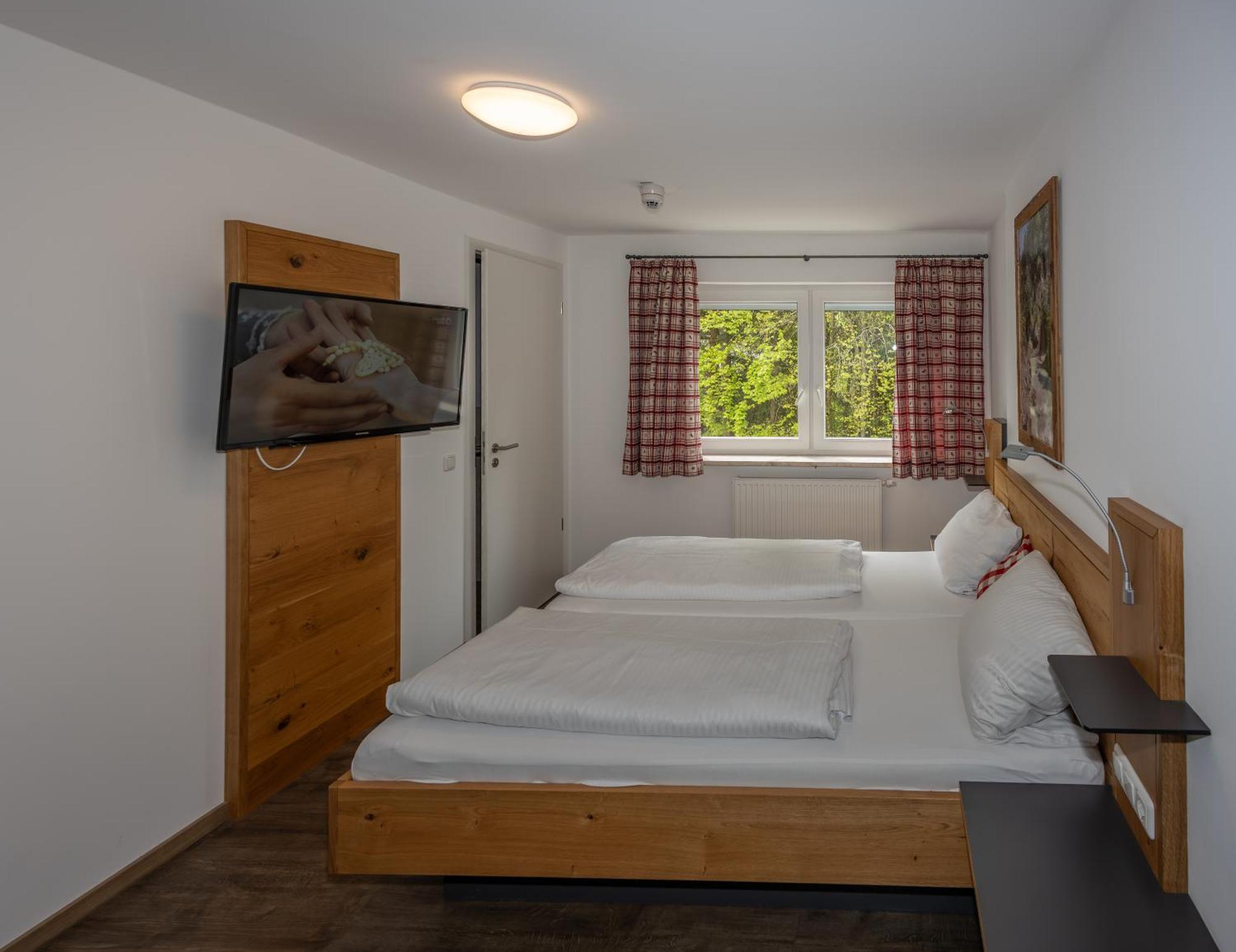Hotel Isarwinkel Geretsried Zewnętrze zdjęcie